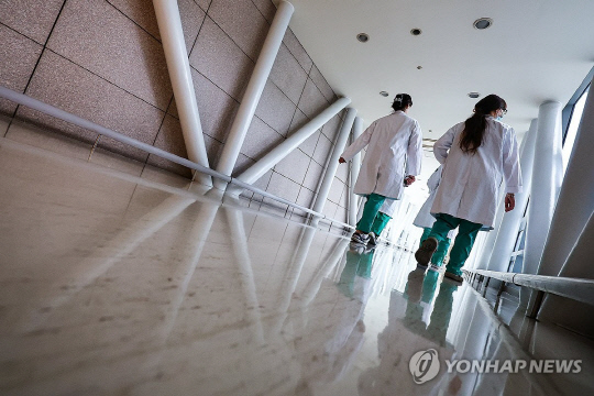 <사진: 연합뉴스>